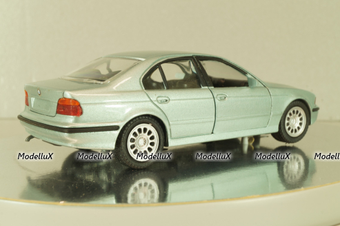 BMW 525i sedan (E39) 1995, light green, 80429419980, Schabak 1:43