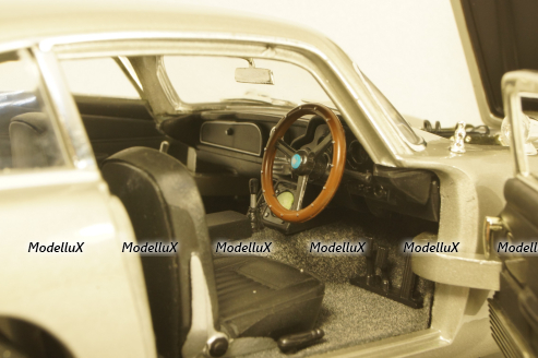 Aston Martin DB5 1965 James Bond 007 Goldfinger, 33754E, Joy Ride 1:18