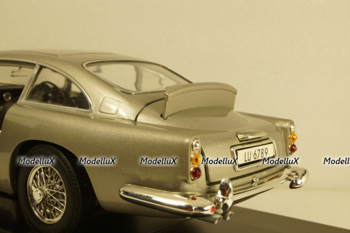Aston Martin DB5 1965 James Bond 007 Goldfinger, 33754E, Joy Ride 1:18