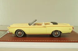 Lincoln Continental Mark III Convertible 1971, yellow, GIM011B, GIM 1:43