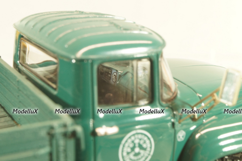 Зил-130 бортовой автомобиль 1974 г., морская волна, 113001, DiP Models 1:43