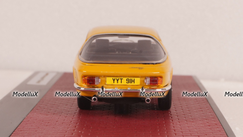 JENSEN INTERCEPTOR SII FF 1970 yellow, Matrix 1:43