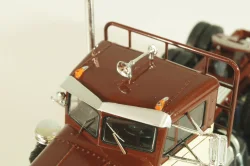 Peterbilt 281 tractor 1955, brown/beige, TR226, IXO 1:43 Уценка!