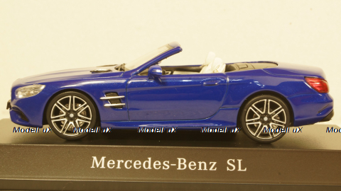 Mercedes SL (R231), blue Hardtop liegt by, Facelift, Spark 1:43