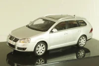 Volkswagen Golf V Variant 2003, silver, 1K9099300A7W, AutoArt 1:43