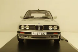 BMW 325 touring 1991 silver, 183216, Norev 1:18