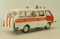 Раф-22031, скорая медицинская помощь, бело-серый, октябрь 1991, Тантал/Радон 1:43