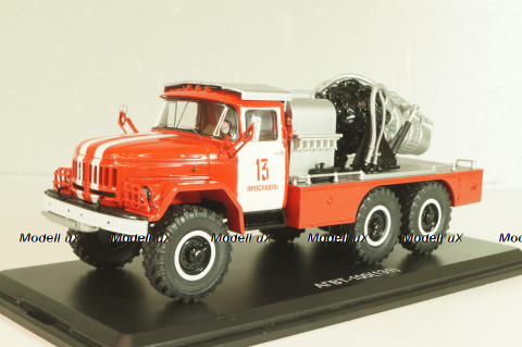 АГВТ-100 (131) пожарный газоводяного тушения на шасси Зил-131, SSM1118, SSM 1:43