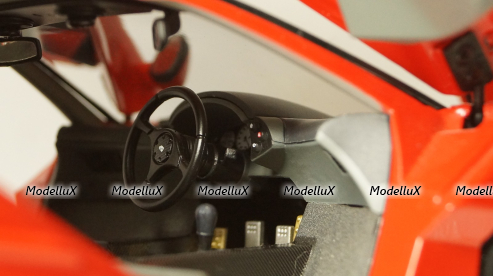 McLaren F1 Road Car 1993 red, 530133422, Minichamps 1:18