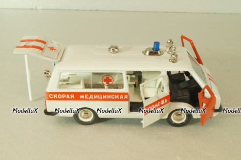 Раф-22031, скорая медицинская помощь, бело-серый, октябрь 1991, Тантал/Радон 1:43