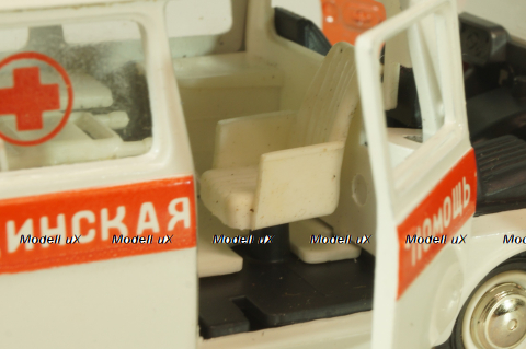 Раф-22031, скорая медицинская помощь, бело-серый, октябрь 1991, Тантал/Радон 1:43