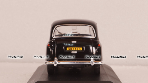 Austin FX4 London Taxi 1985 black, WB259, WhiteBox 1:43