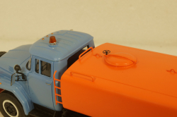 Зил-130 с кабиной Зил 131 КО-829 (белая решетка) поливалка, KV мастерская 1:43