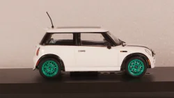 Mini Cooper S 2003 "Ограбление по-итальянски", Greenlight 1:43