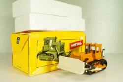 ДЗ-109Б Бульдозер, оранжевый, Тантал/Радон 1:43