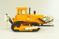 ДЗ-109Б Бульдозер, оранжевый, Тантал/Радон 1:43