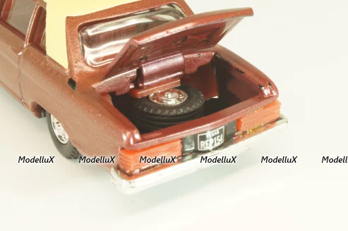 Mercury Marquis Limousine 1979, red, Replicars BV 1:43