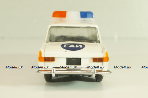 Москвич-412, Милиция, белый, Тантал/Радон 1:43 Дефект!