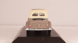 Renault Nervasport 1932-1935 lightbrown/creme, Norev 1:43