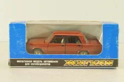 Ваз-2105 жигули, бордовая, август 1988г.,Тантал/Радон 1:43
