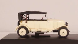 Renault NN Torpedo 1924-1929 creme/black, Norev 1:43