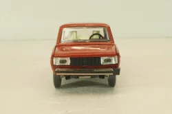 Ваз-2105 жигули, бордовая, август 1988г.,Тантал/Радон 1:43
