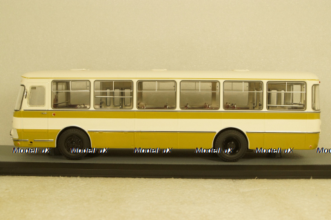 Лиаз-677М полосатый, DEMPRICE 1:43 Уценка!