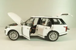 Range Rover SV Autobiography Dynamic Fifty (L405) 2017, white, 1:18