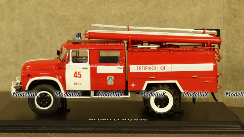 Москвич-412, с багажником, Агат 1:43