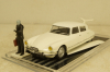 Citroen DS21 автомобиль Фантомаса с фигуркой, Kirovograd Models 1:43
