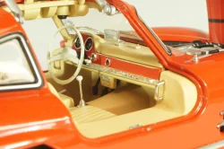 Mercedes-Benz 300 SL Gullwing (W198) Coupe 1955,red, 450060100, Schuco 1:18
