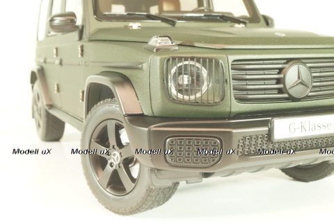 Mercedes-Benz G500 (W465) Professional Line 2022, olive, B66960662, Norev 1:18
