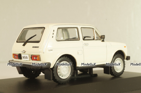 Ваз-2121 Нива 4x4 (Lada 1600) 1982, белый, Altaya 1:43