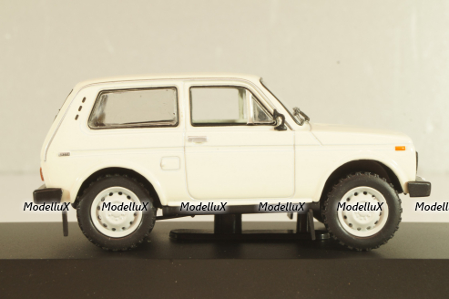 Ваз-2121 Нива 4x4 (Lada 1600) 1982, белый, Altaya 1:43