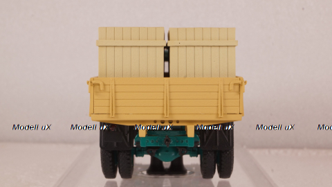 Зил-130 бортовой с грузом 1983 г. (Автоэкспорт), 113018, DiP Models 1:43