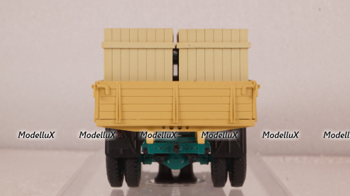 Зил-130 бортовой с грузом 1983 г. (Автоэкспорт), 113018, DiP Models 1:43