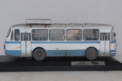 Лаз-696Н с газовыми баллонами бело-голубой, Improved Models 1:43