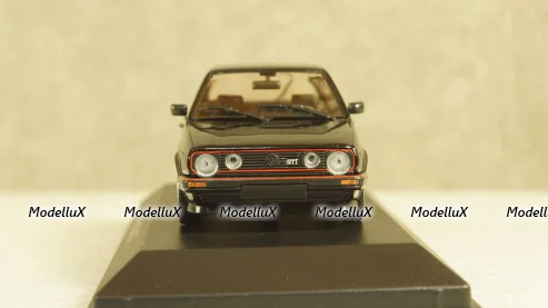 Jaguar XE SV Project 8 2017 orange/black , Altaya 1:43