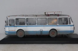 Лаз-696Н с газовыми баллонами бело-голубой, Improved Models 1:43
