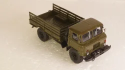 ГАЗ-66 бортовой хаки Декабрь 2006, Агат 1:43