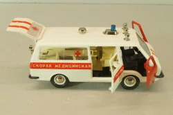 Раф-22031, Скорая медицинская помощь, А27, Тантал/Радон 1:43