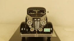 Duesenberg SJ Town Car Chassis 2405 by Rollson for Mr. Rudolf Bauer fully closed, EMUS43004A, ESVAL Model 1:43