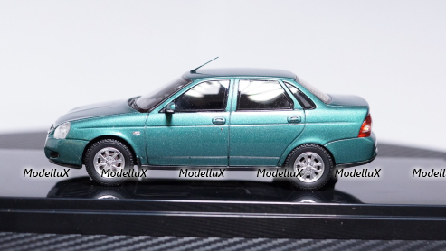 ВАЗ 2170 Priora Седан 2014 г. зелено-синий, 221706, DiP Models 1:43