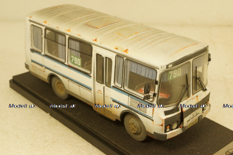 Паз-3205 белый, Improved Models 1:43