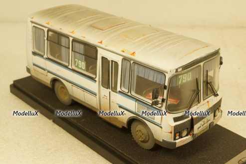 Паз-3205 белый, Improved Models 1:43