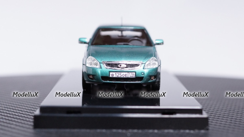 ВАЗ 2170 Priora Седан 2014 г. зелено-синий, 221706, DiP Models 1:43