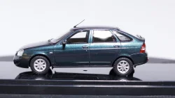 ВАЗ 2172 Priora Хетчбек 2014 г. сине-зеленый мет., 221723, DiP Models 1:43