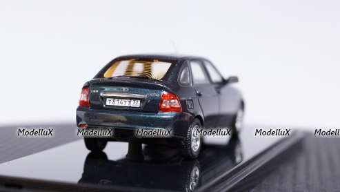 ВАЗ 2172 Priora Хетчбек 2014 г. сине-зеленый мет., 221723, DiP Models 1:43