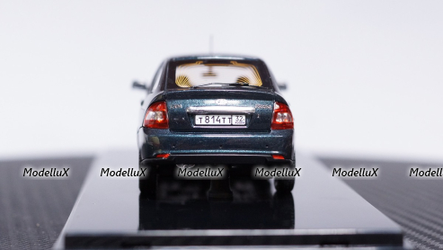 ВАЗ 2172 Priora Хетчбек 2014 г. сине-зеленый мет., 221723, DiP Models 1:43