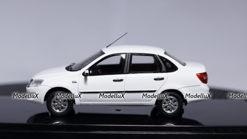 ВАЗ 2190 Granta Люкс 2013 г., 221903, DiP Models 1:43